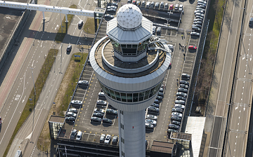 Every year on July 1, the number of rentable square meters at Schiphol is determined by law. An up-to-date management system is therefore of great importance. Compris has taken on the entire project organization to ensure that the July 1 deadline is met.